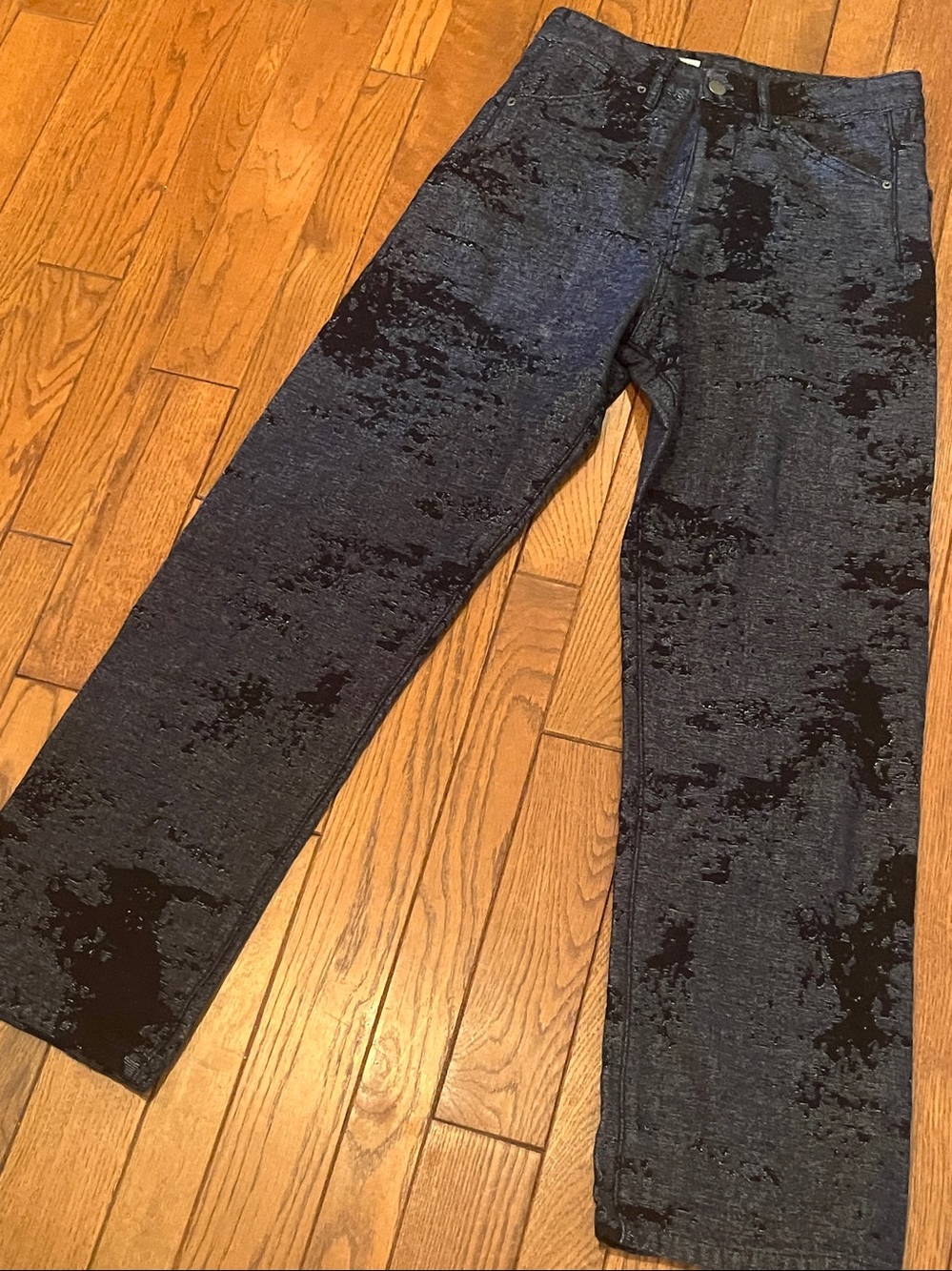 Zara textured distressed high waisted jeans 29